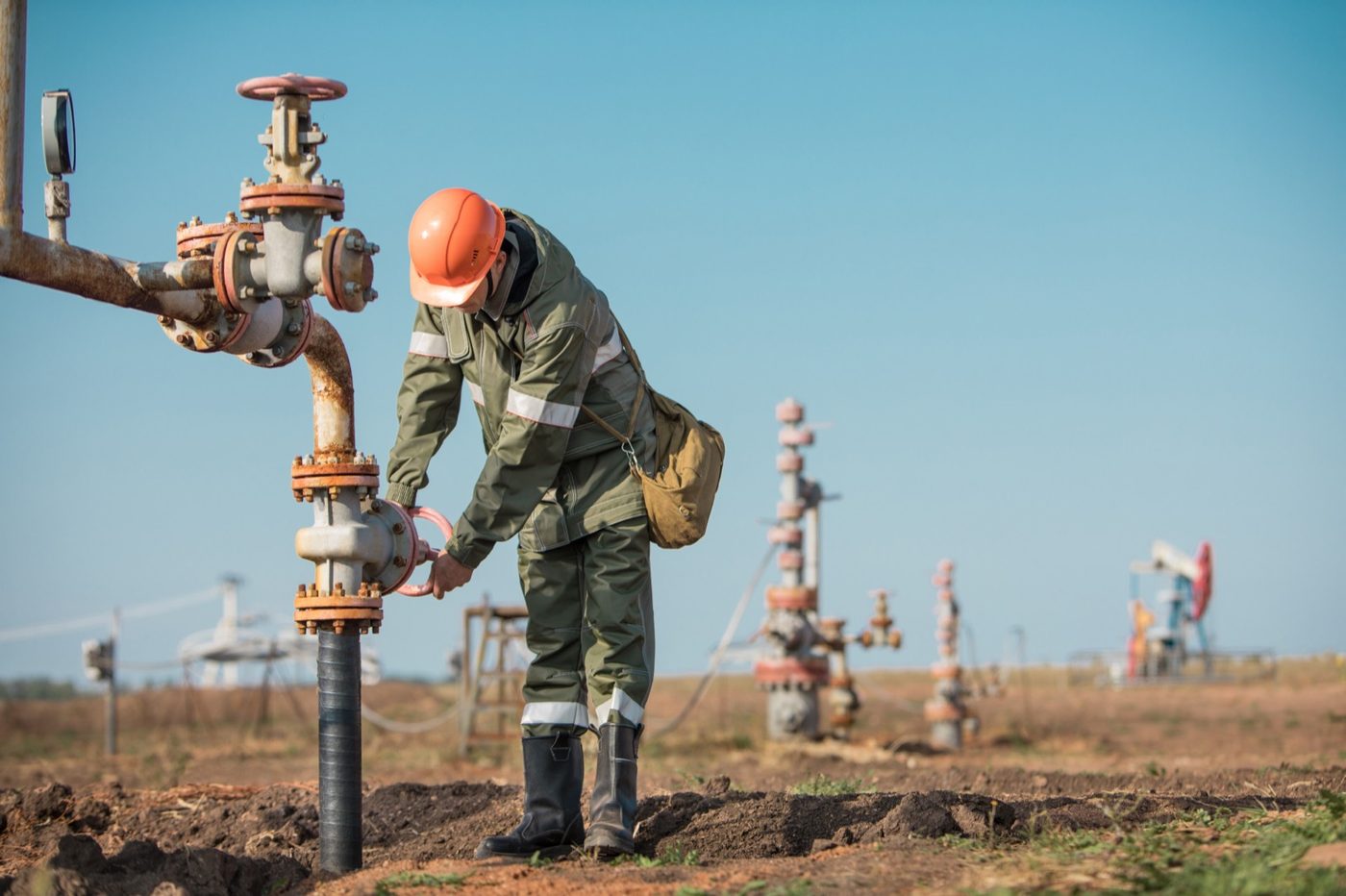 Wellhead work in the field